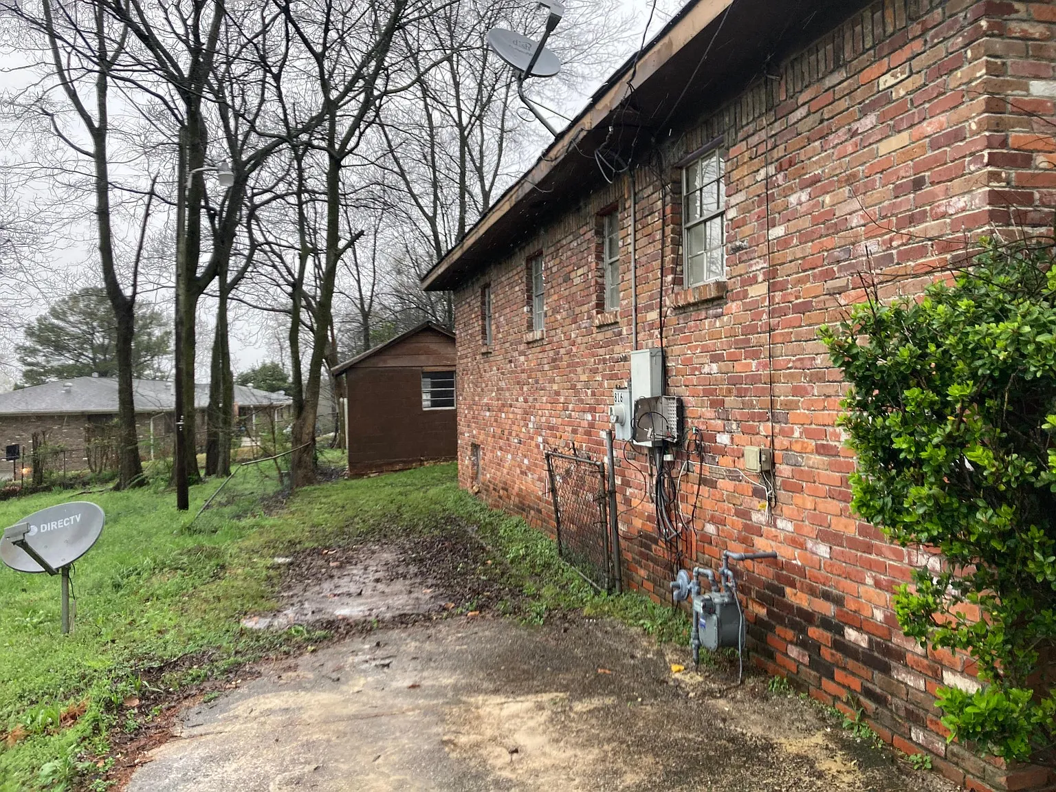 3 bed, 1300 sqft, $1,000 — Photo 4