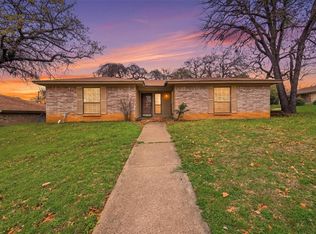 4300 Spring Hill Ln, Arlington, TX 76016