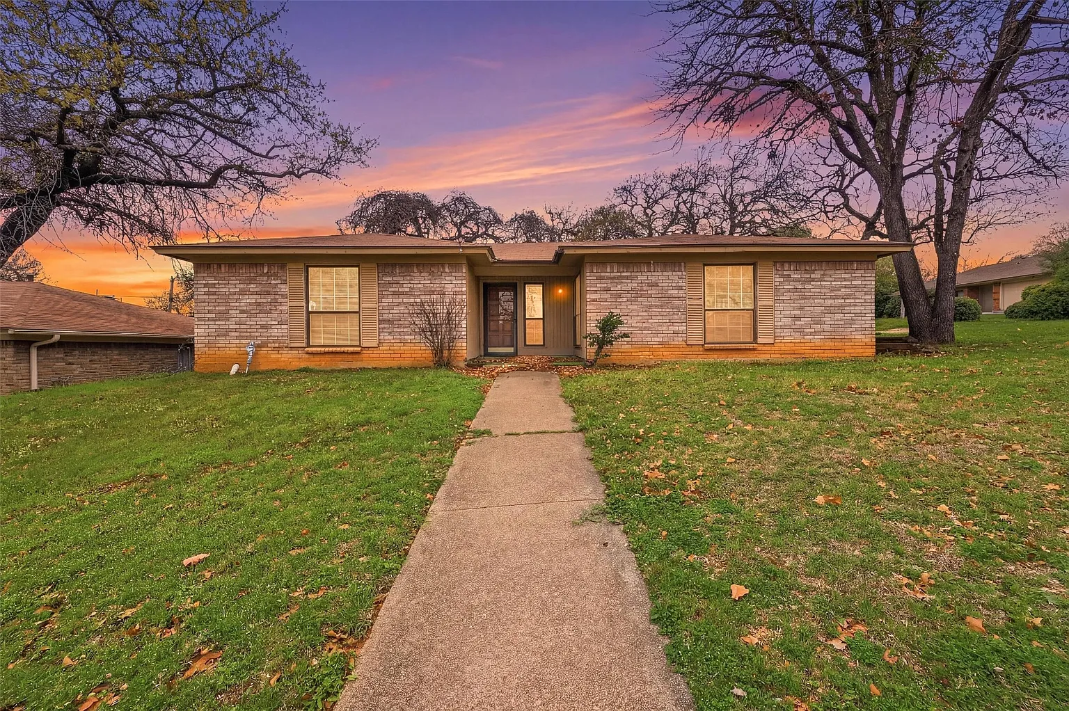 4300 Spring Hill Ln photo 1