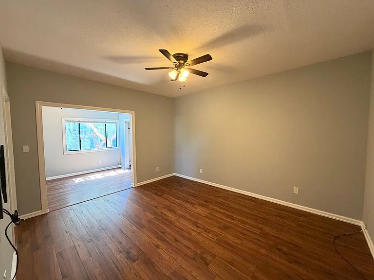 1221-1225 Folsom Street — Photo 18