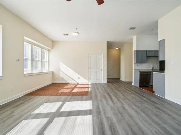 901-03 N Broad St #200, Philadelphia, PA 19123