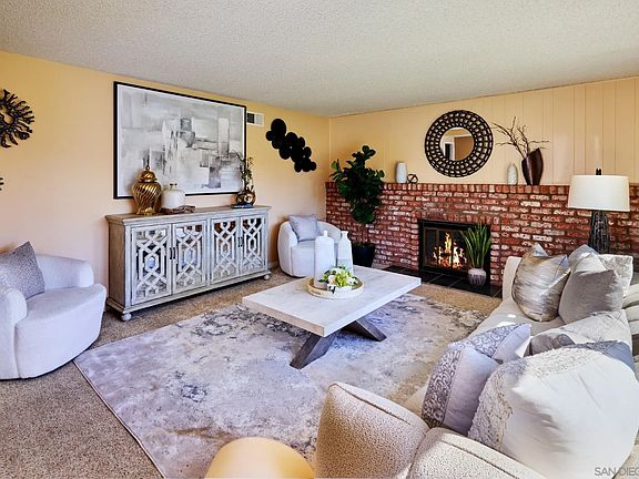 4th image of 4811 Newman Ave