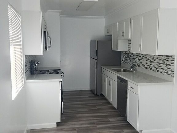 3rd image of 1030 Magnolia Ave APT 20
