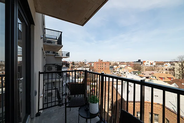 Rented by Key City Capital Inc | media 28