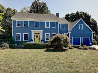 8 Jacobs Point Rd, Warren, RI 02885