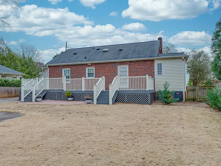 115 Cureton St — Photo 45