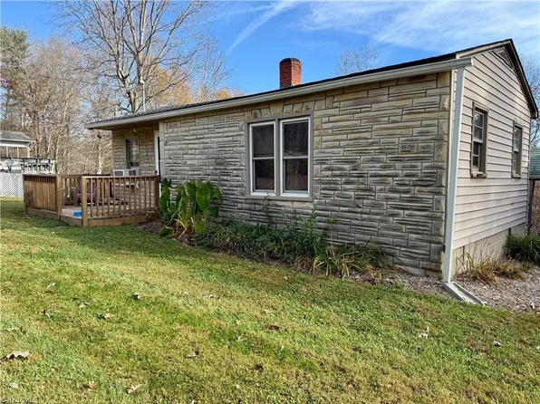 644 Nelson Ln, Millers Creek, NC 28651
