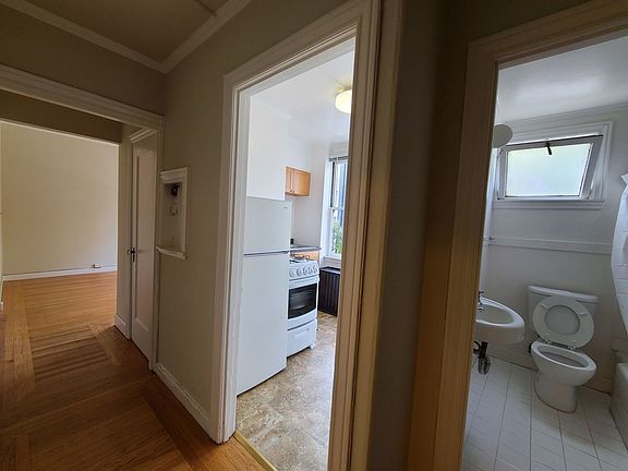 5th image of 1611 Clay St #1565-02