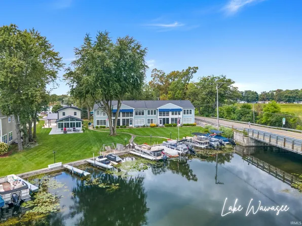 700 S Lakeside Dr APT 8, Syracuse, IN 46567