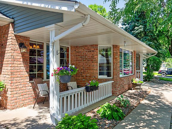 5th image of 1130 Rose Pl