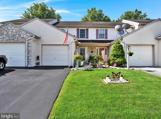 108 Moorland Ct, Lititz, PA 17543