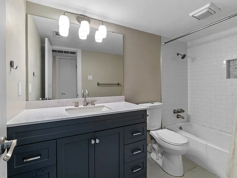 10107 Floyd Dr — Photo 21