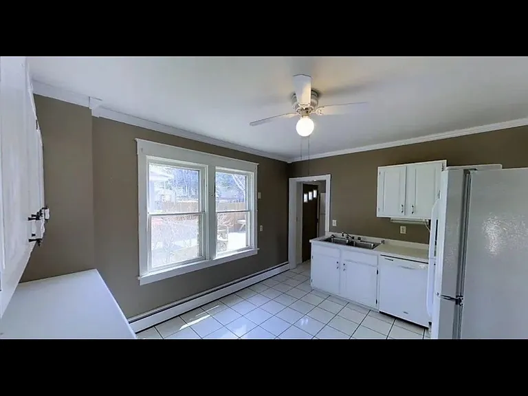 539 Rock St — Photo 2