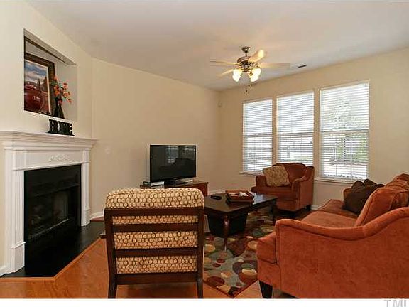 4th image of 7845 Silverthread Ln