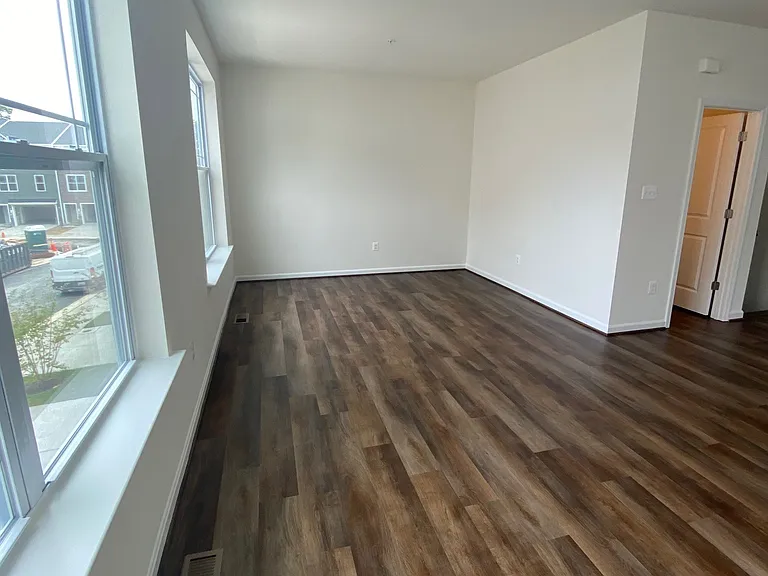 225 Jenkins Way Gln — Photo 9