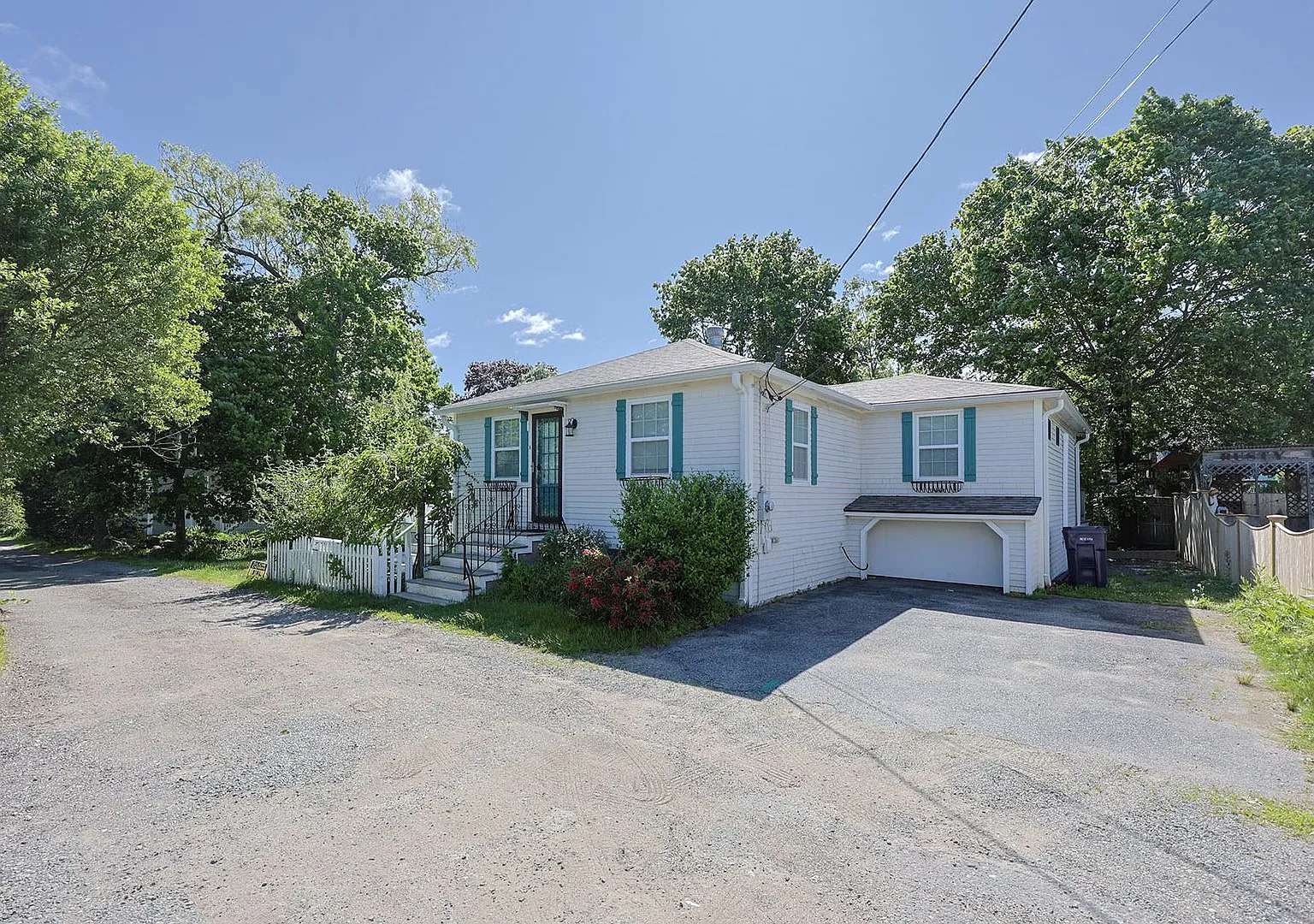 Winter Rental: Twin Lights — Photo 1