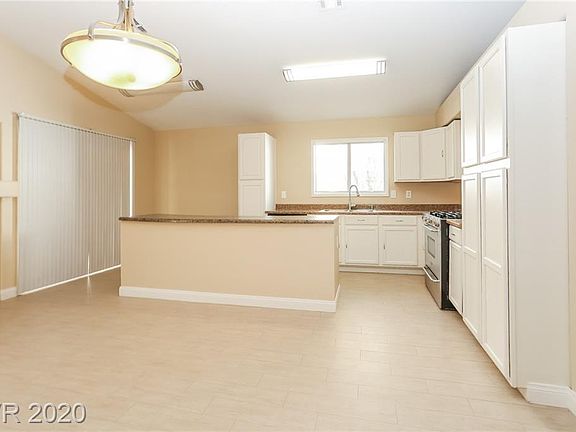 4th image of 5243 Variety Ave