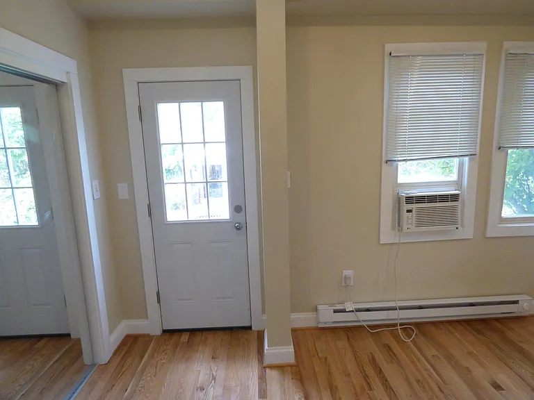 3915 W St NW #4 — Photo 17