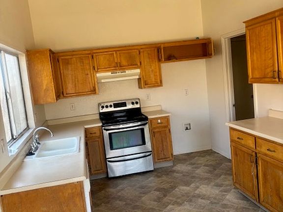 4th image of 865 Place Rd