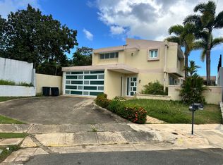 53 Calle Marquez, Toa Baja, PR 00949