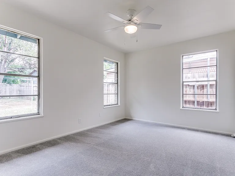 451 Kate Schenck Ave — Photo 15