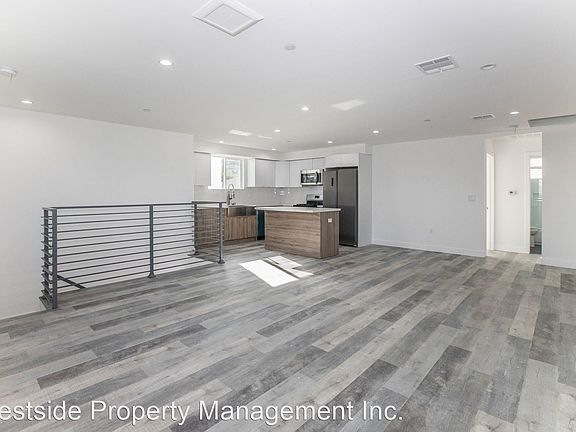 5th image of 543 N Virgil Ave #10995350