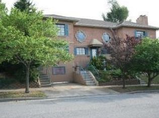 417 E 23rd St, Joplin, MO 64804