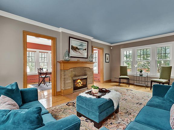 4th image of 318 Dover Ave