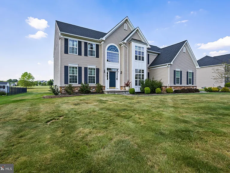 728 Farmhouse Rd — Photo 4