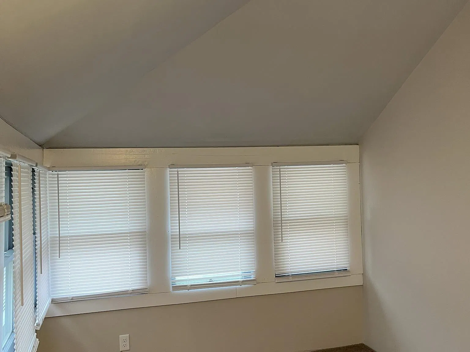 3 bed, 1.5 bath, 1250 sqft, $1,345 — Photo 4