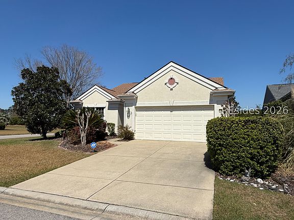 3rd image of 66 Holly Ribbons Cir