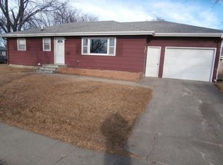 875 15th St SW, Huron, SD 57350