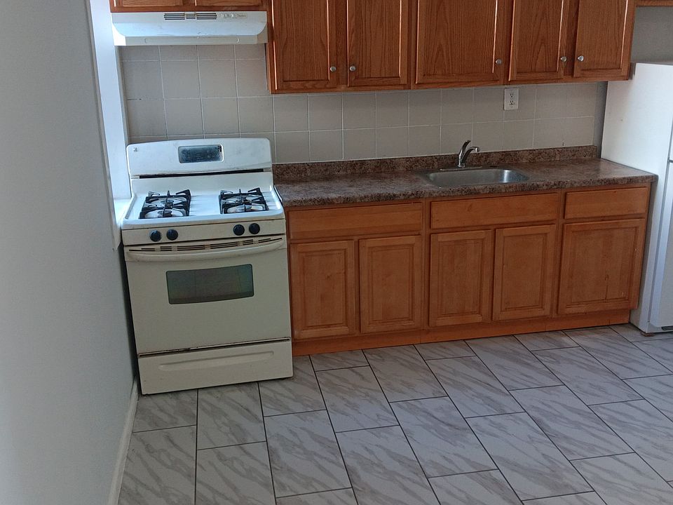 2nd image of 1729 W Champlost St Floor 2