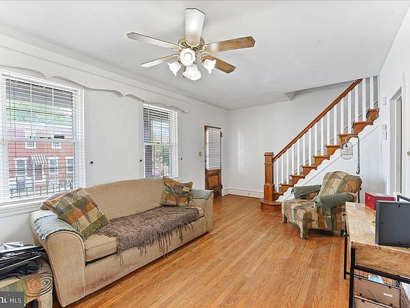 3rd image of 207 S Franklin St