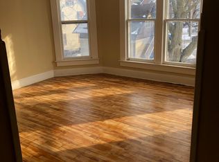 1317 24th St, Des Moines, IA 50311