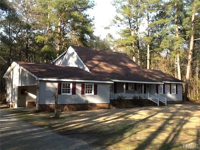 2nd image of 216 W Grove St