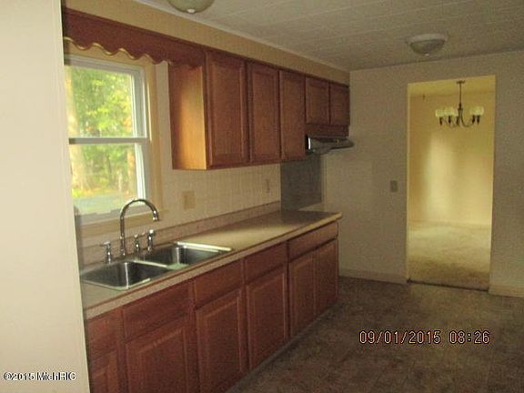 5th image of 4673 Foxcroft Ave NW