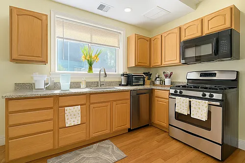18 Allston St #1R Photo 1