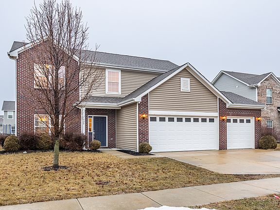 3rd image of 924 Adena Ln