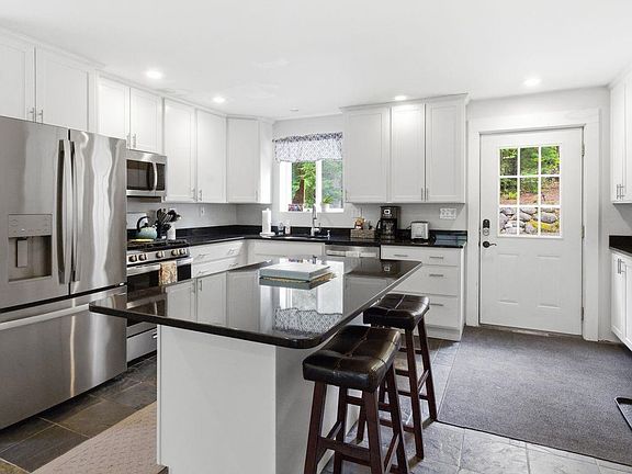 2nd image of 111 Holland Trail