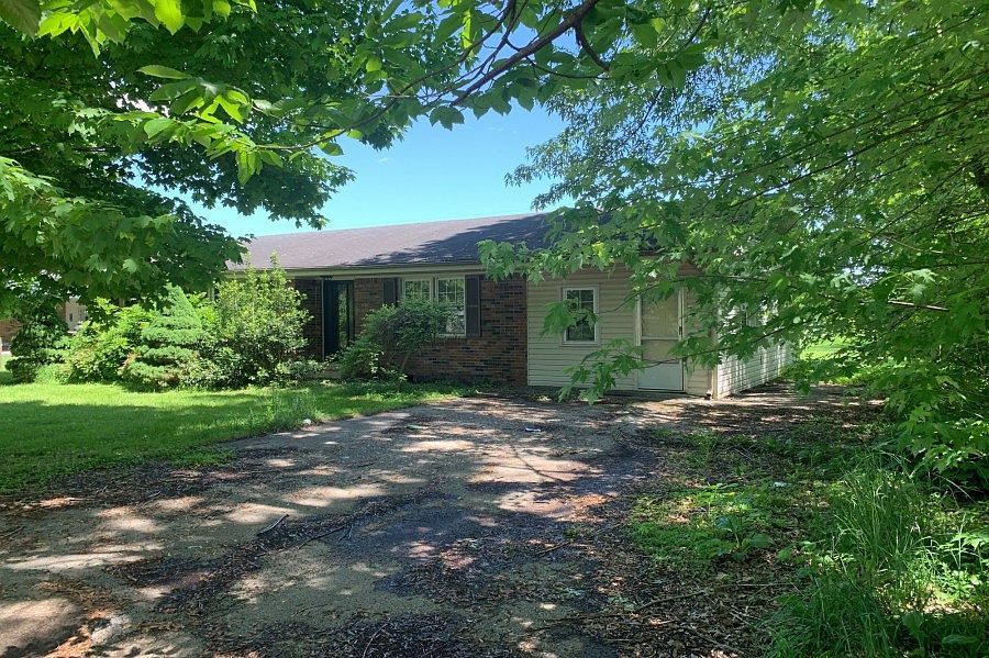 1st image of 40 Wilda Dr