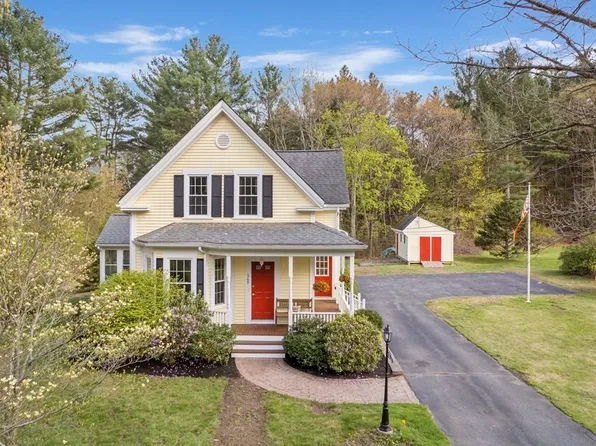 345 Matfield St, West Bridgewater, MA 02379