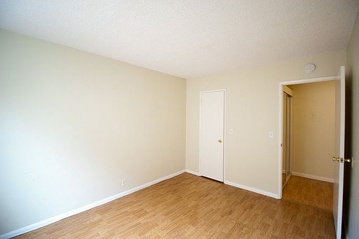 2nd image of 767 Euclid Ave APT 5