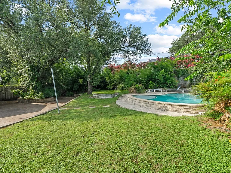 2505 Wilke Dr — Photo 23