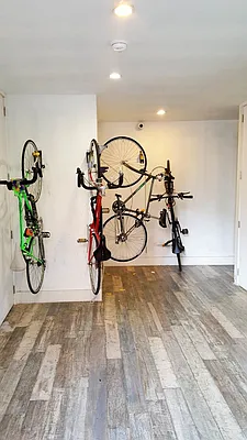 Rented by Bold New York | media 77