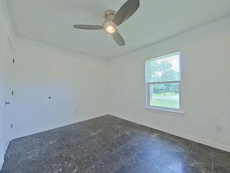 410 Wildwood St — Photo 12