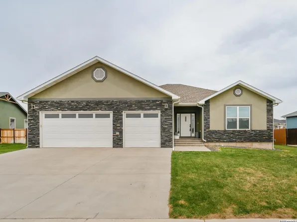 4313 Mojave Dr, Laramie, WY 82072