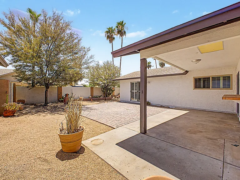 8689 E Roosevelt Cir — Photo 25