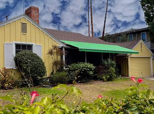 1142 Charm Acres Pl, Pacific Palisades, CA 90272