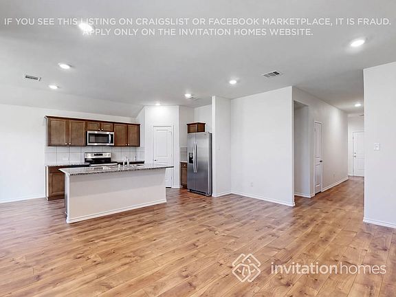 5th image of 957 English Dr